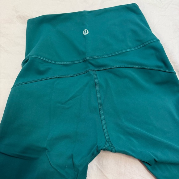 Lululemon in movement tight leggings Laguna 25” - Picture 4 of 7